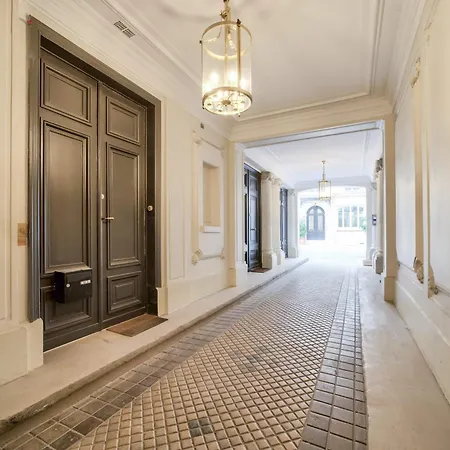 Parisconciergerie - Studio Champs Elysees-3